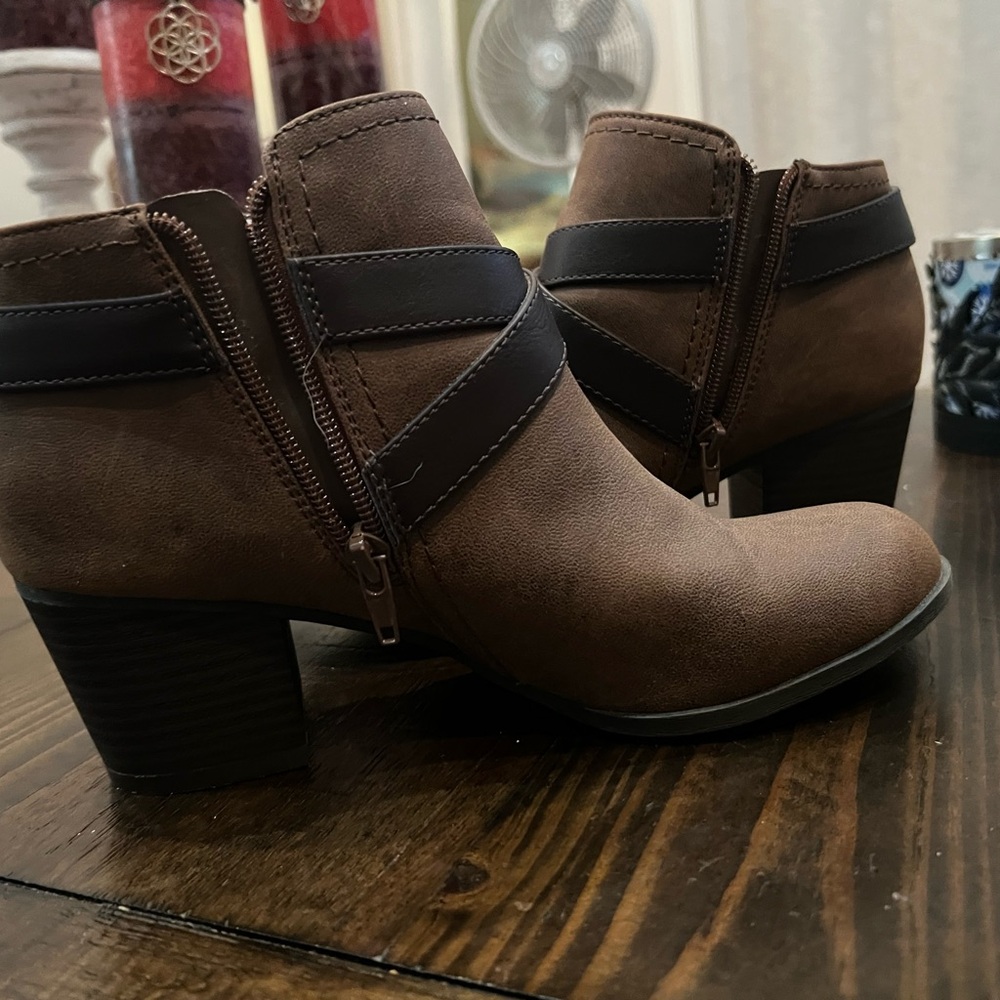 Brown, side zipper booties, with buckle details